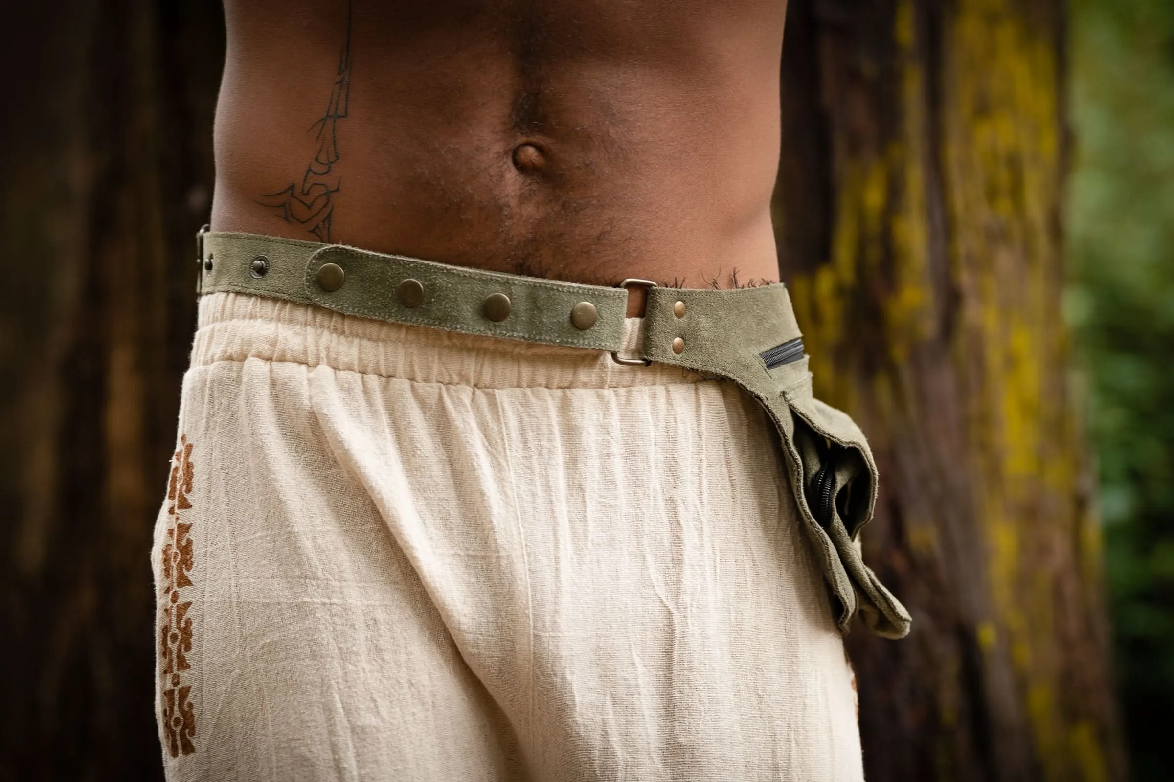 The Nile Recycled Leather Pocket Belt for Men - Wholesale