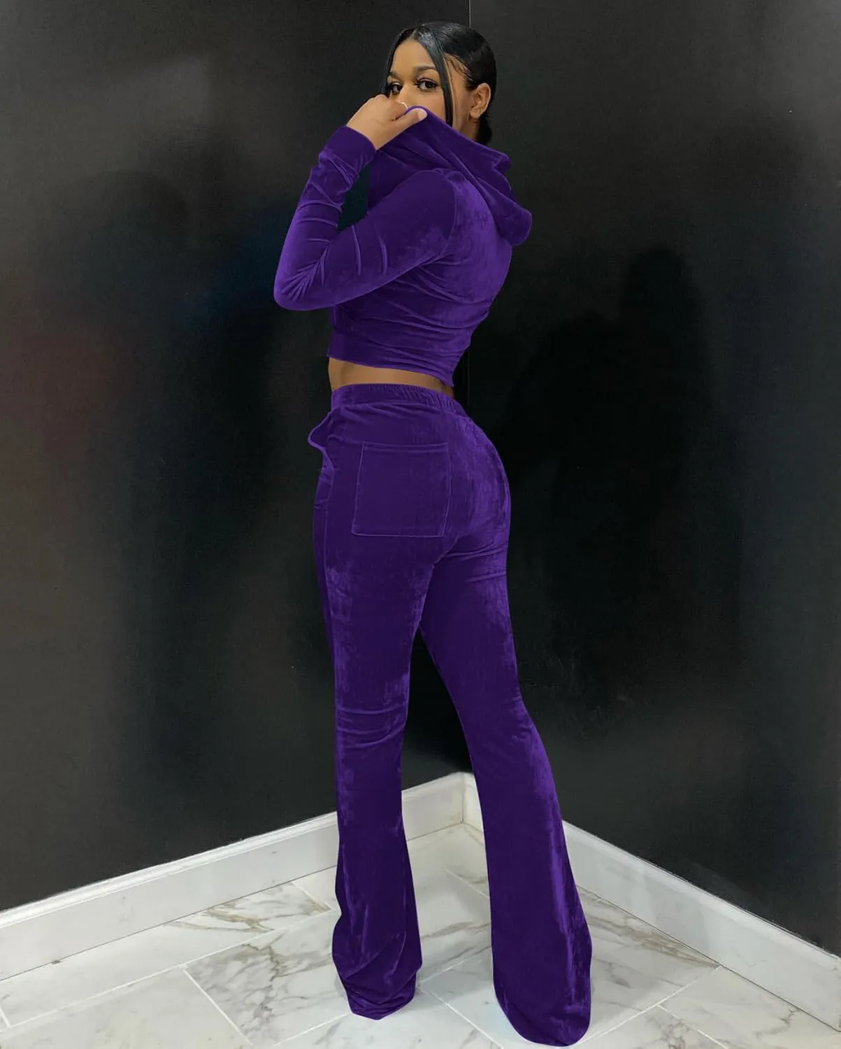Womens 2 Piece Velour Tracksuit Two Piece Outfits for Women, Long Sleeve Crop Tops Flared Pants Jogging Sets