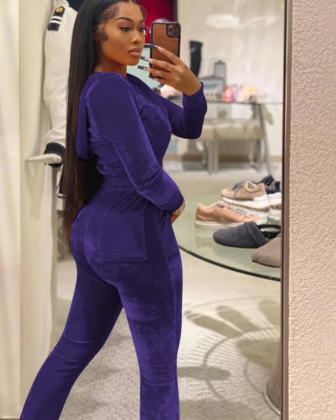 Womens 2 Piece Velour Tracksuit Two Piece Outfits for Women, Long Sleeve Crop Tops Flared Pants Jogging Sets