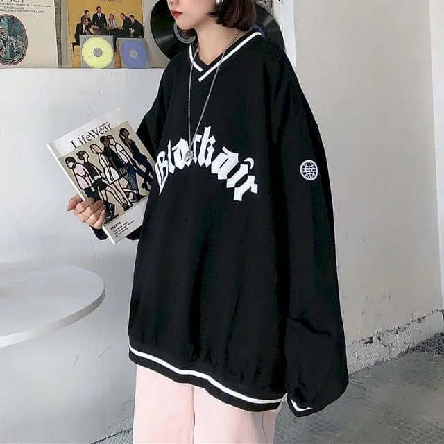 Women's V-Neck Letter Patch Baseball Sweatshirt / Casual Female Loose Pullover